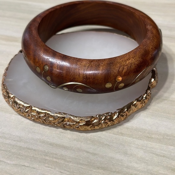 Wood And Gold Pattern Bangle Bracelet - Picture 9 of 9